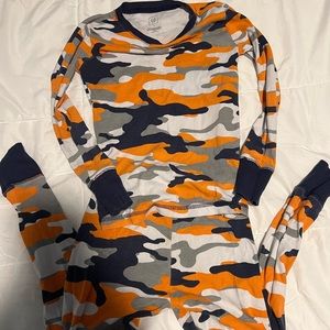 Gap cotton pajamas used boys camo